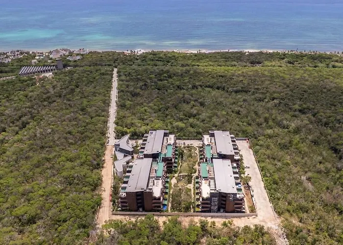 Unique Ph With Ocean View And Jacuzzi 3bed 4bath *
