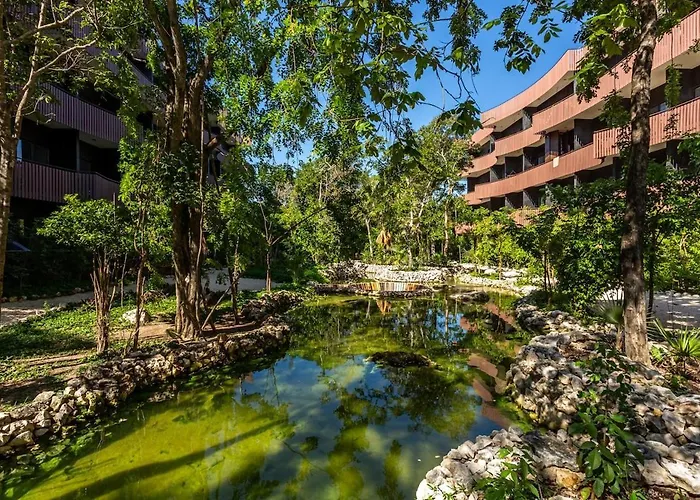 Unique Ph With Ocean View And Jacuzzi 3bed 4bath Apartment *